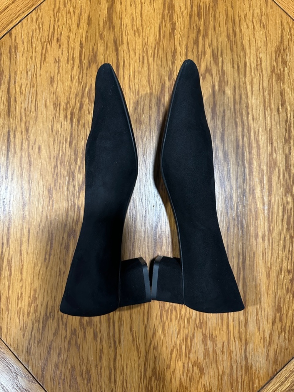 *EVERLANE* Black Suede Pointed-Toe Flats Size 5.5 - Picture 7 of 8